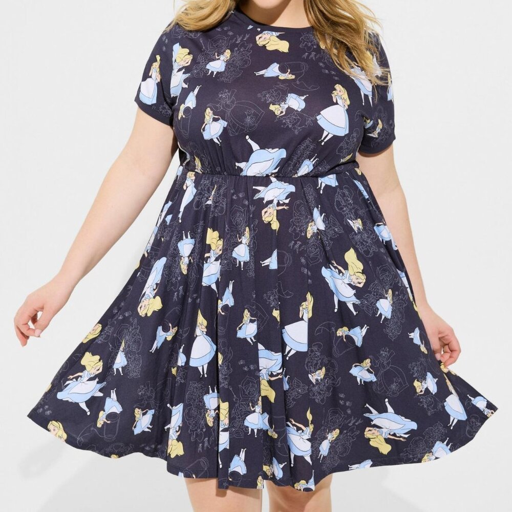 ❤️NWT TORRID DISNEY ALICE IN WONDERLAND SKATER DRESS - HALLOWEEN